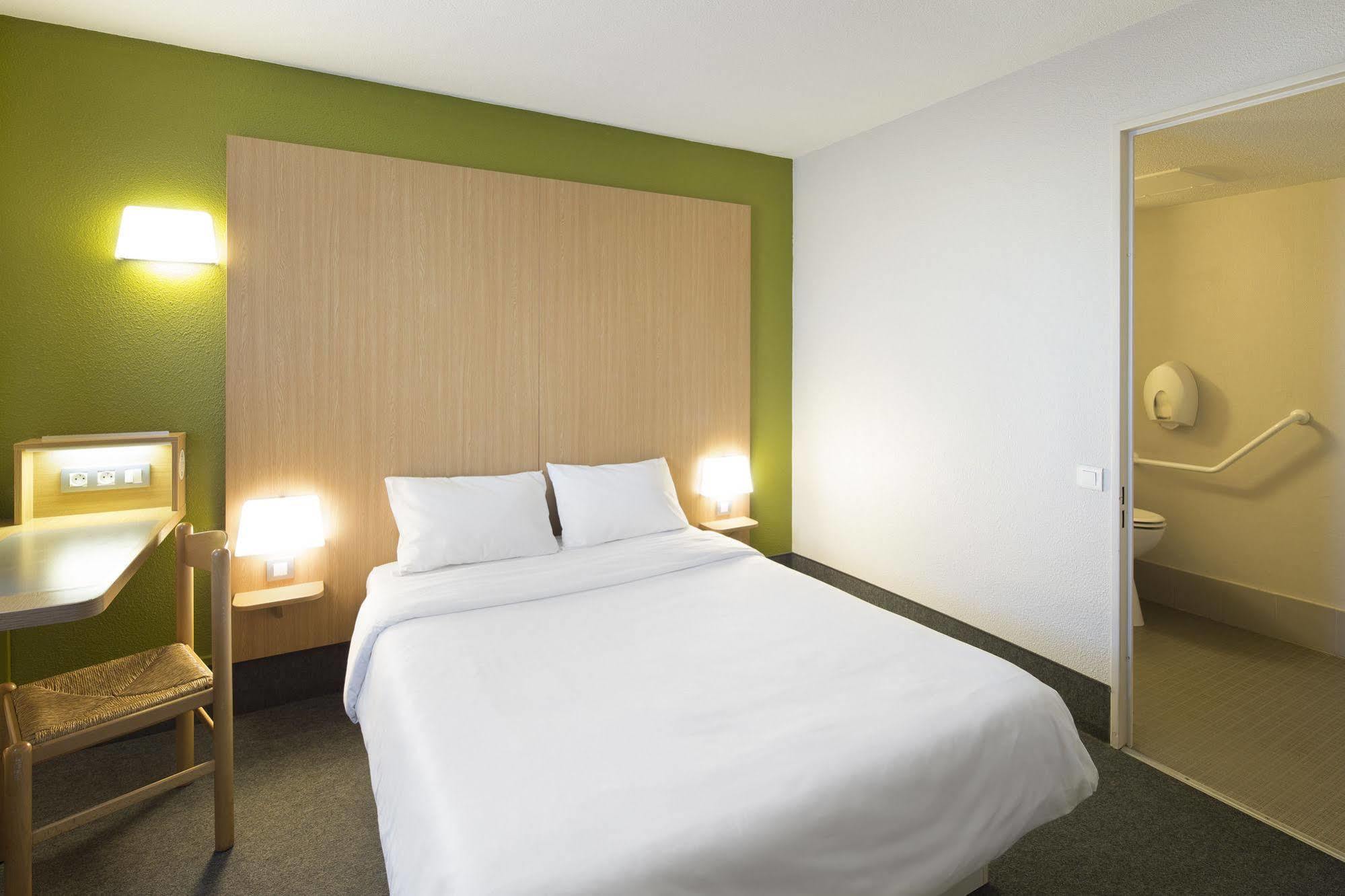 B&B Hotel Laval Change מראה חיצוני תמונה